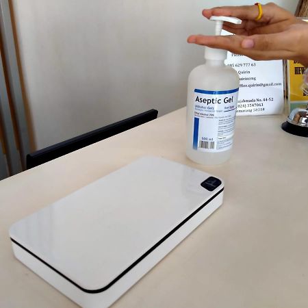Hotel Quirin スマラン エクステリア 写真