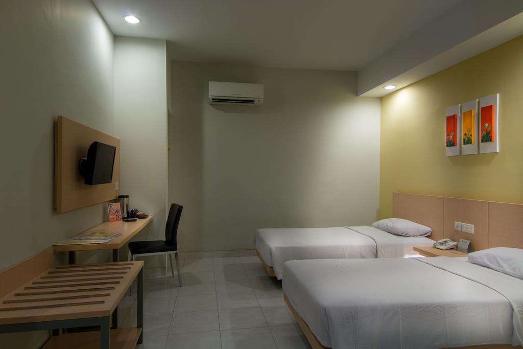 Hotel Quirin スマラン 部屋 写真