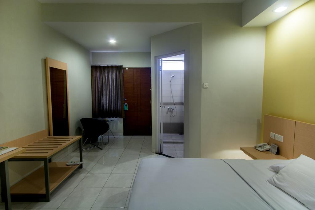 Hotel Quirin スマラン 部屋 写真